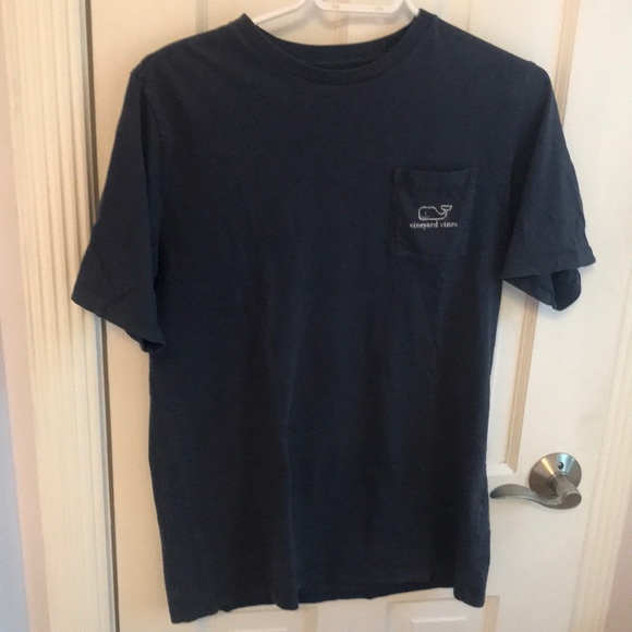 Vineyard Vines Tshirt / Tee - Picture 2 of 3